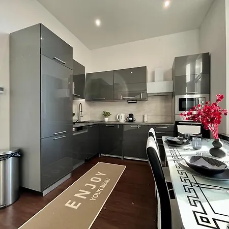 Johngold Gold Apartamento Debrecen