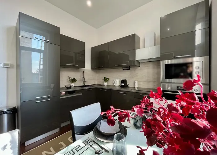 Apartment Johngold Gold