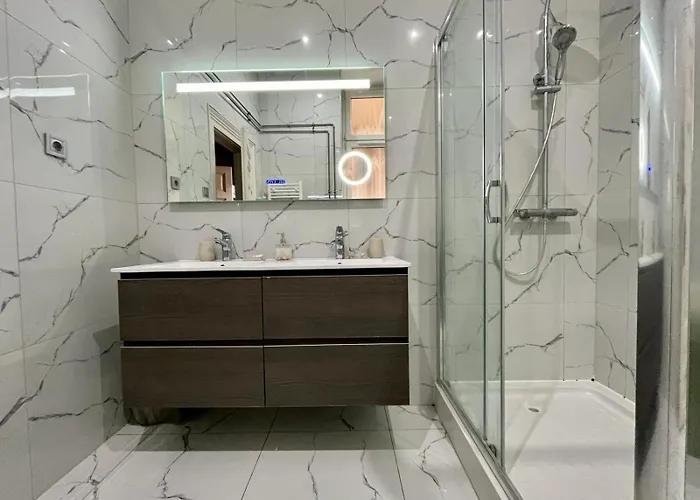 Johngold Gold Apartment