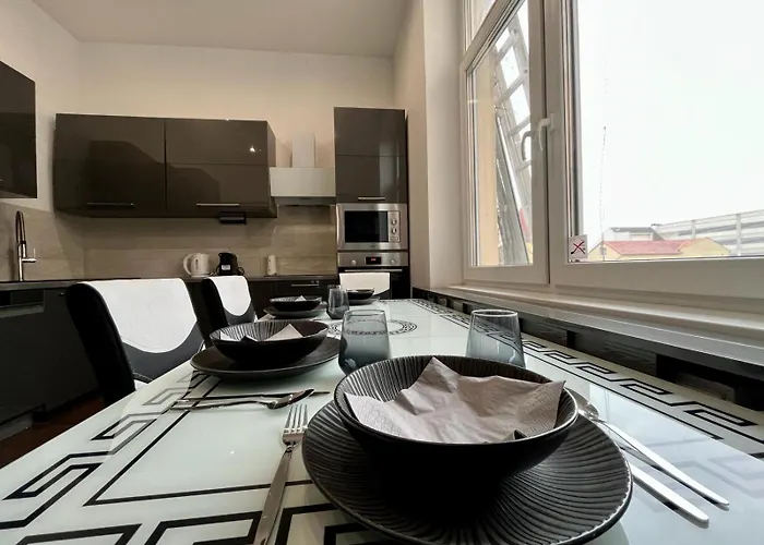 Johngold Gold Apartment